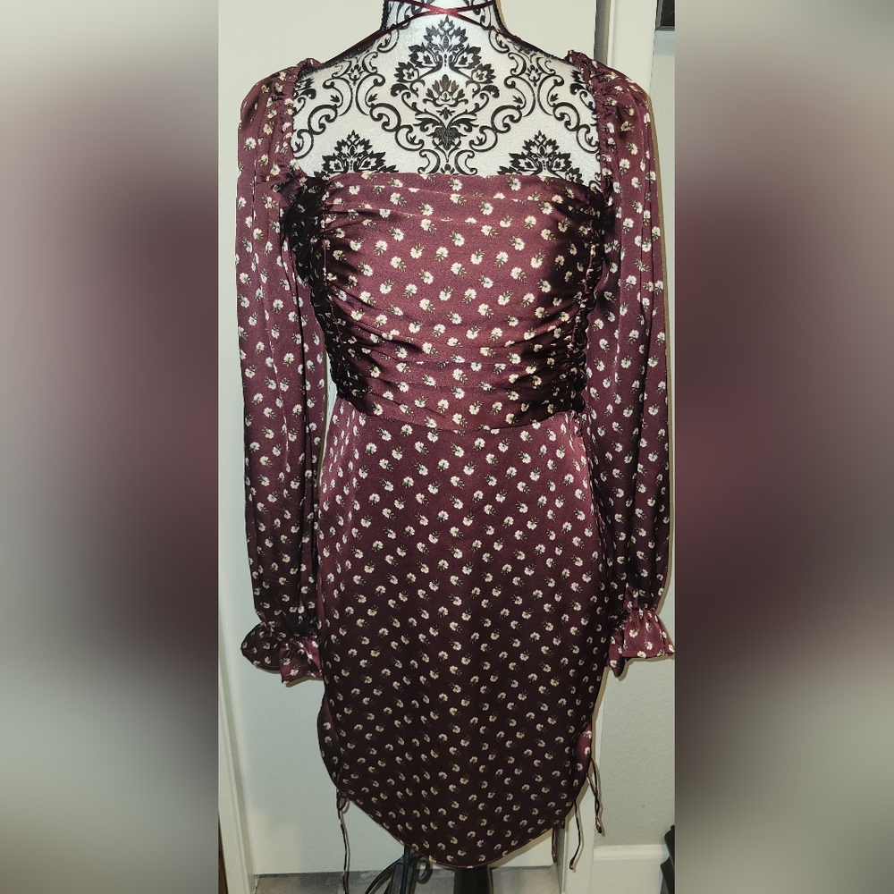 ACOA‎ Brand Burgundy Satin Floral Ruffle Sleeve Ruched Dress Sz Medium